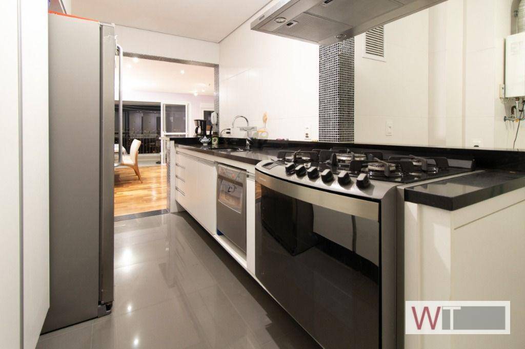 Apartamento para alugar com 3 quartos, 110m² - Foto 13