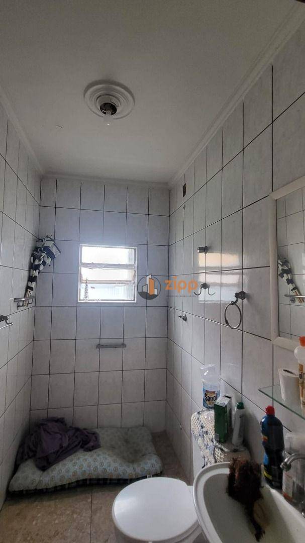 Sobrado à venda com 3 quartos, 200m² - Foto 13