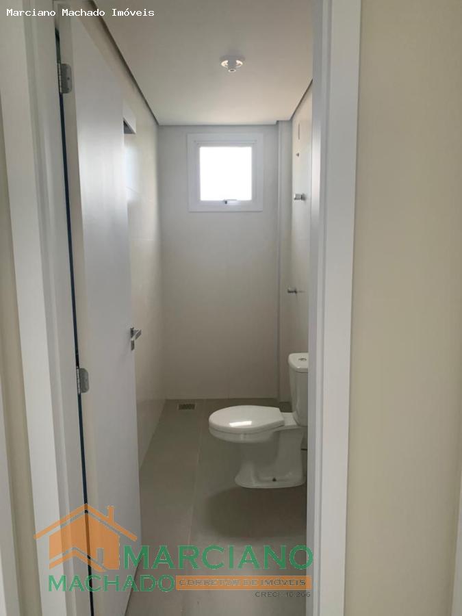 Apartamento à venda com 2 quartos, 67m² - Foto 12