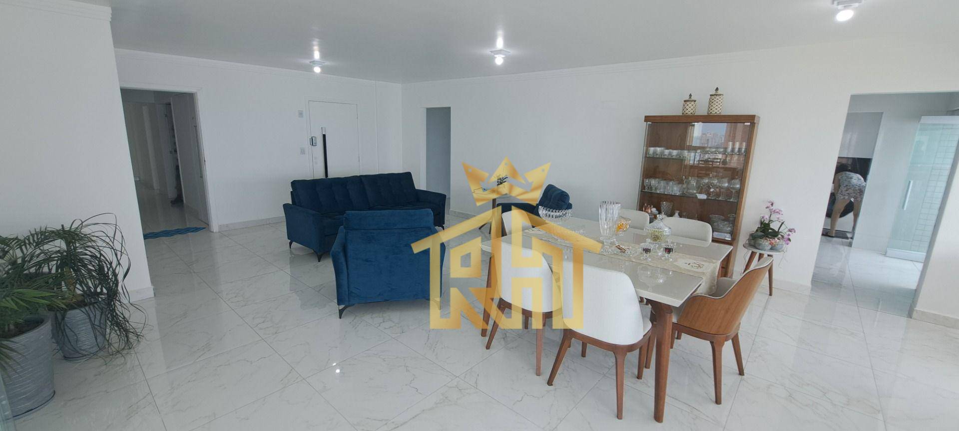 Apartamento à venda com 4 quartos, 295m² - Foto 4