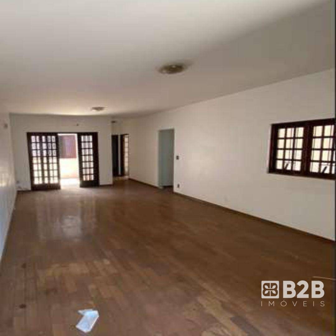 Casa à venda com 3 quartos - Foto 1