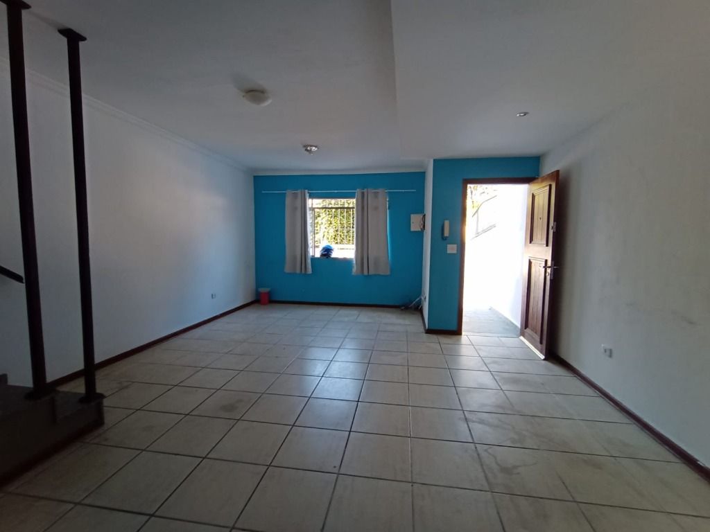 Sobrado à venda com 3 quartos, 175m² - Foto 1