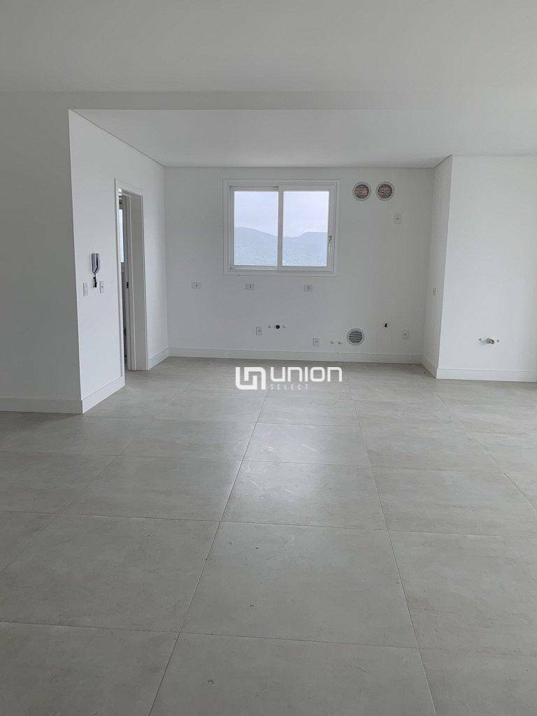 Apartamento à venda com 3 quartos, 200m² - Foto 8