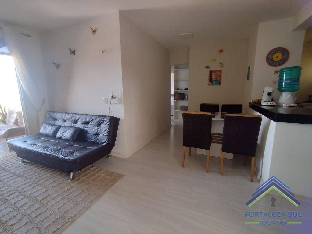 Apartamento à venda com 3 quartos, 70m² - Foto 12