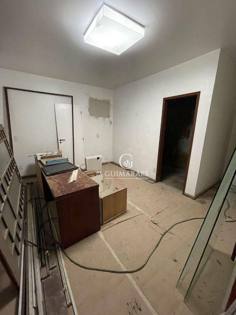 Casa de Condomínio à venda com 4 quartos, 800m² - Foto 13