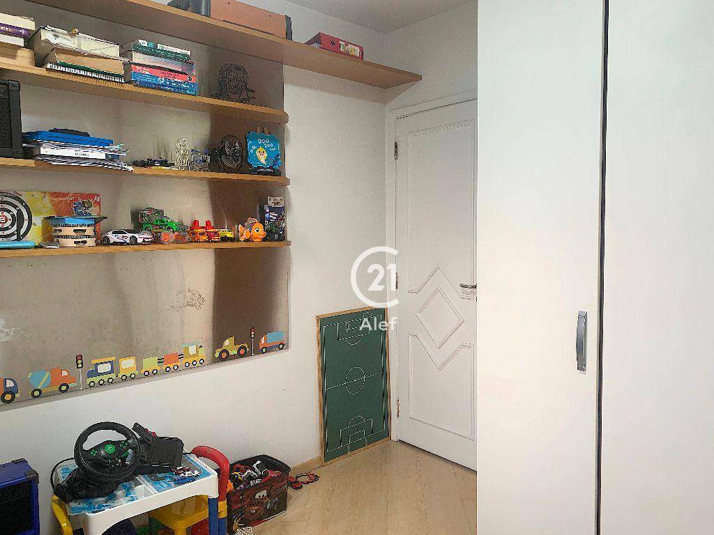 Apartamento à venda com 3 quartos, 115m² - Foto 13