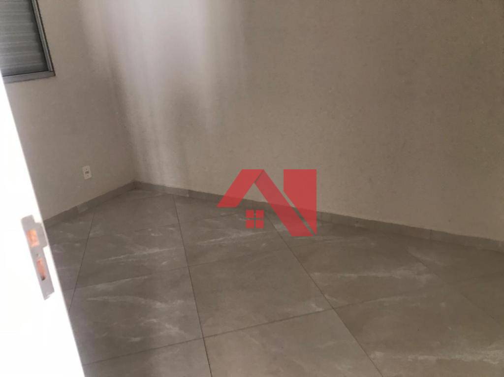 Apartamento à venda com 2 quartos, 47m² - Foto 2