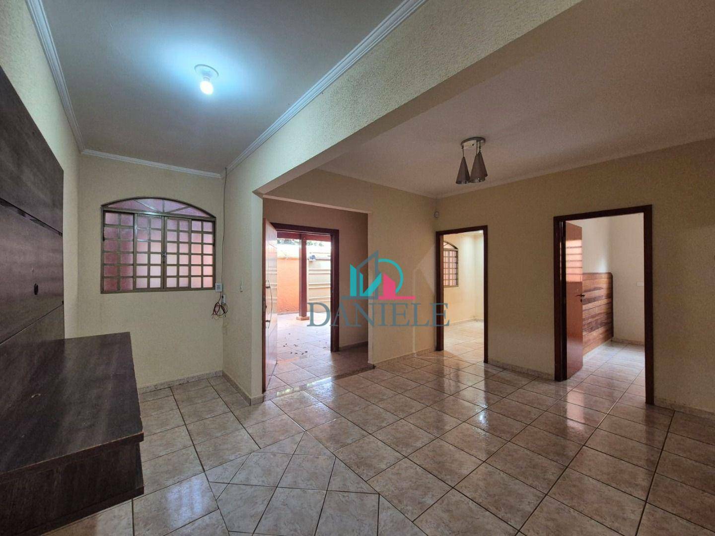 Casa à venda com 3 quartos, 182m² - Foto 4