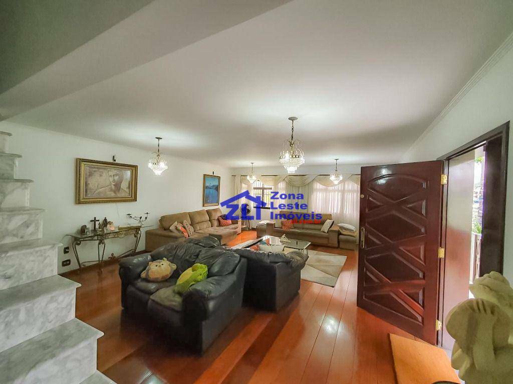 Sobrado à venda com 5 quartos, 400m² - Foto 2