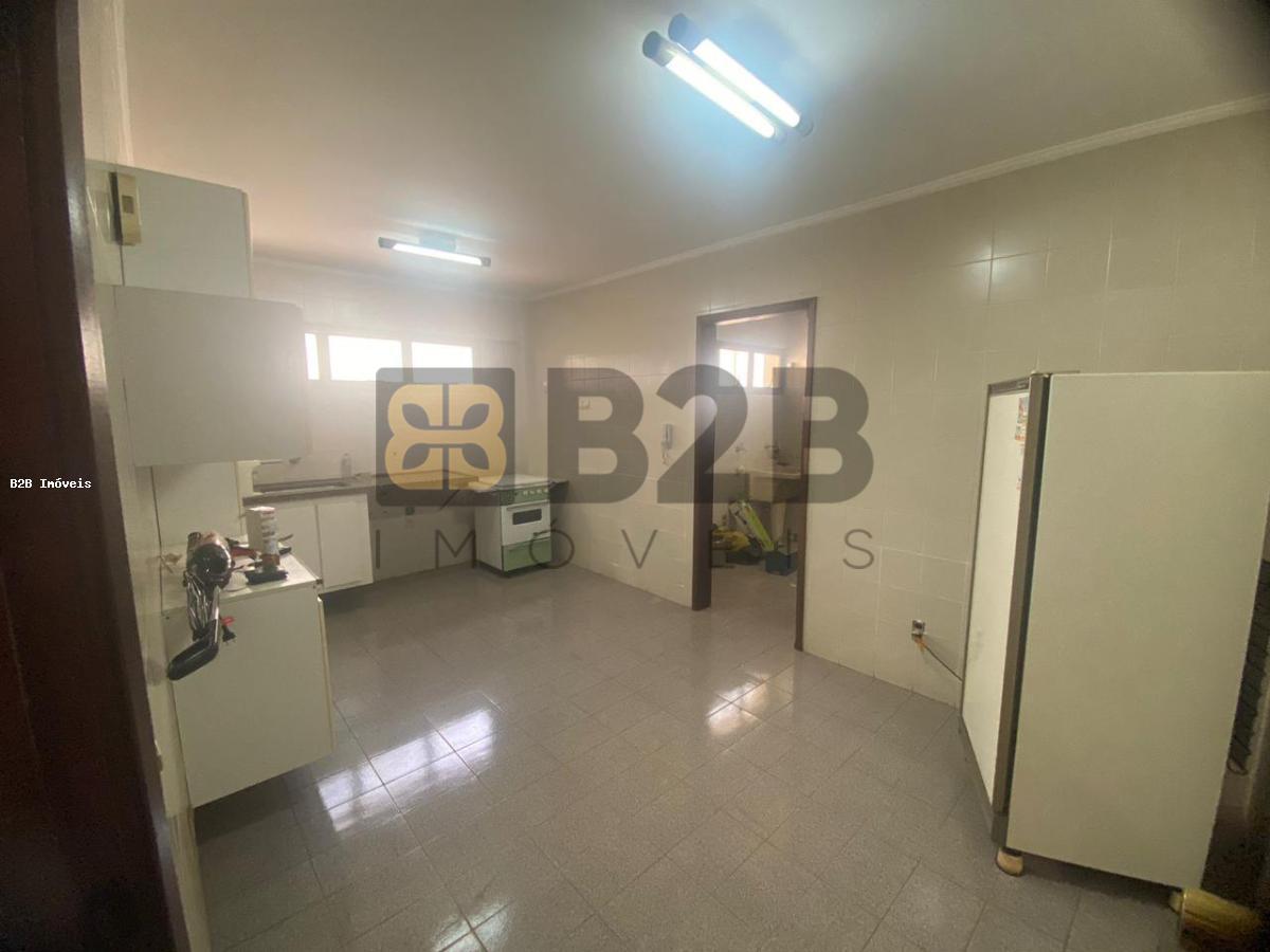 Apartamento à venda com 3 quartos, 140m² - Foto 6