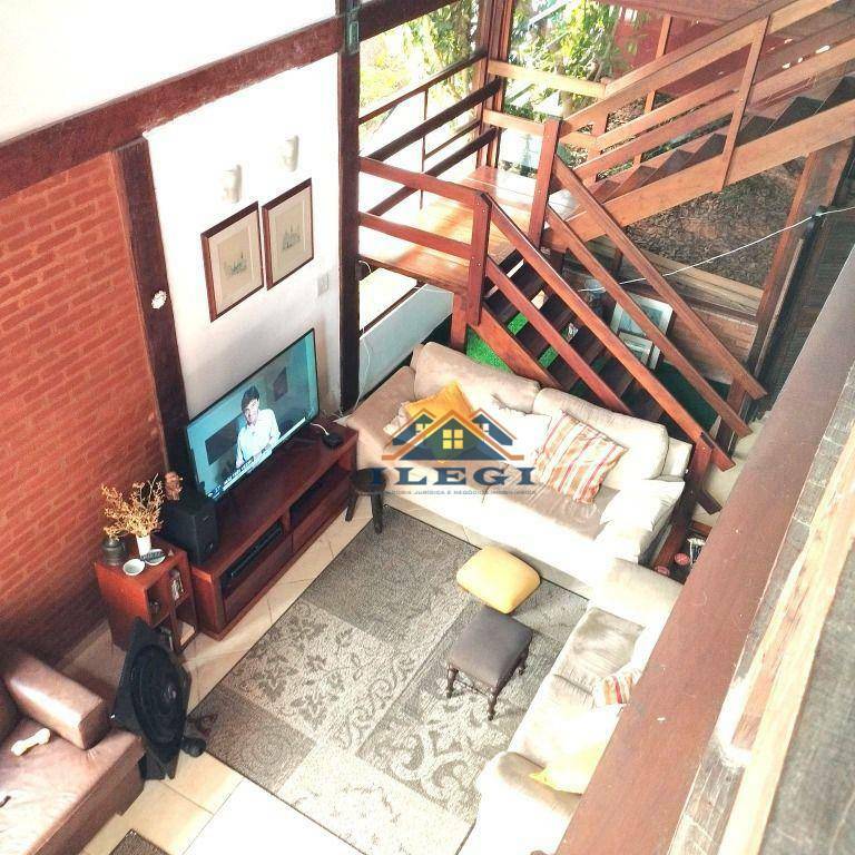 Casa de Condomínio à venda com 3 quartos, 210m² - Foto 8