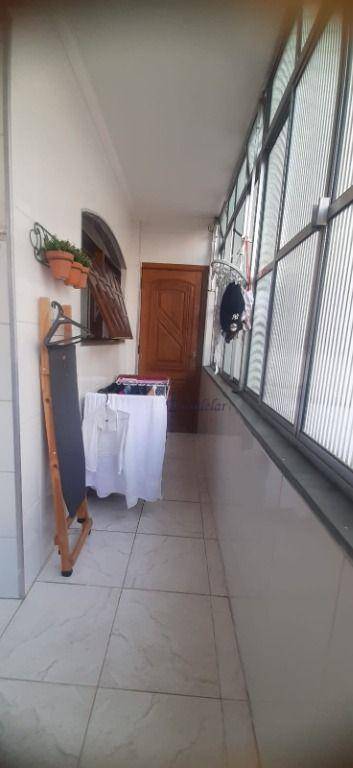 Apartamento à venda com 2 quartos, 72m² - Foto 19