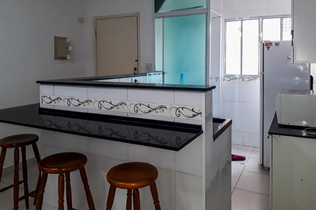 Apartamento para alugar com 2 quartos, 70m² - Foto 8