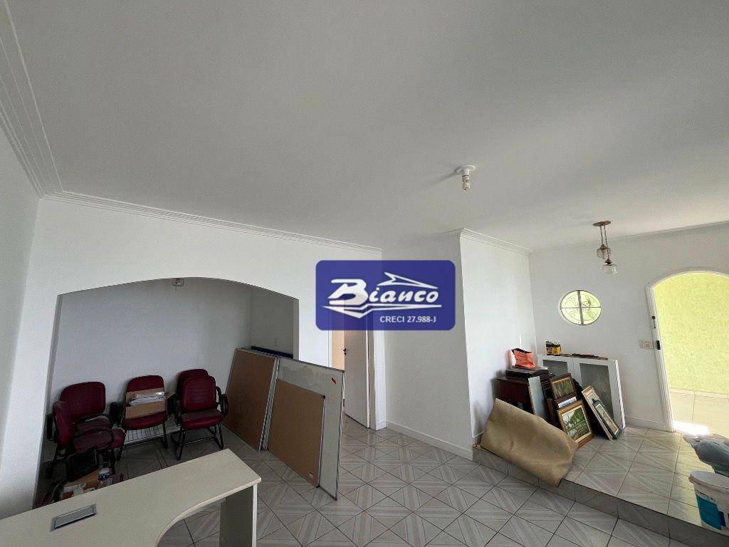 Casa à venda com 3 quartos, 187m² - Foto 8