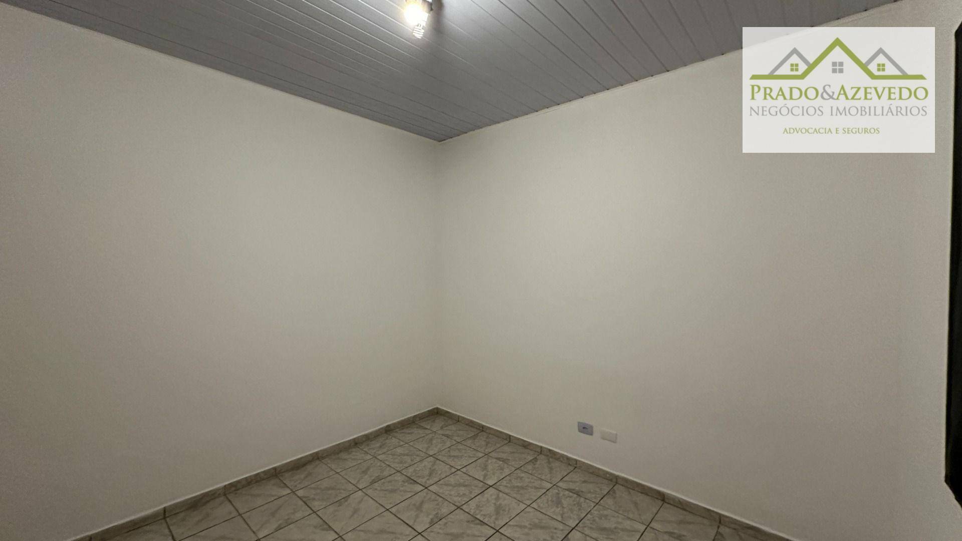 Casa para alugar com 1 quarto, 70m² - Foto 4