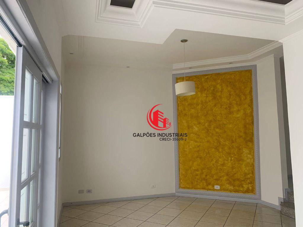 Casa para alugar com 3 quartos, 178m² - Foto 14