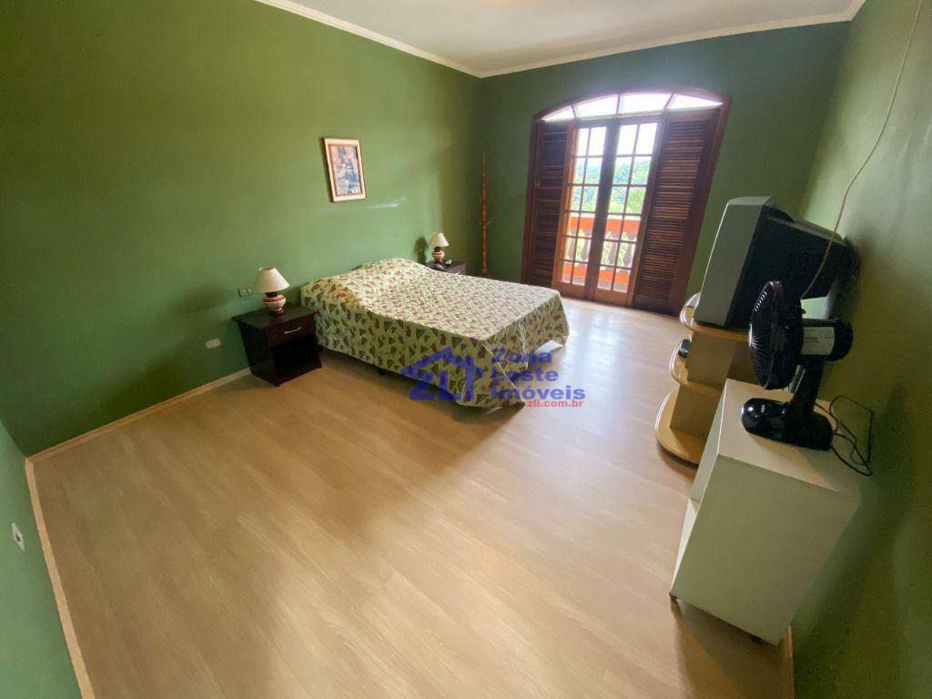 Casa à venda com 4 quartos, 650m² - Foto 15