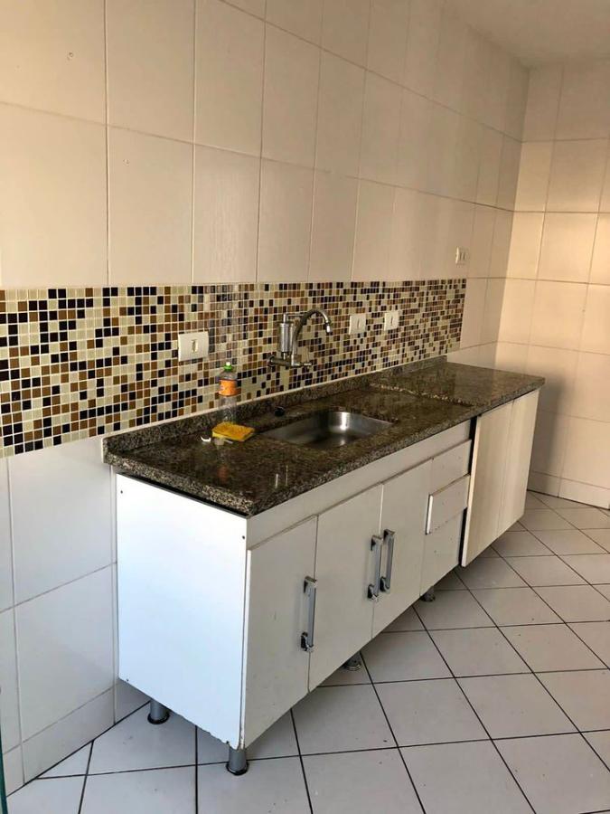 Apartamento à venda com 2 quartos, 60m² - Foto 3