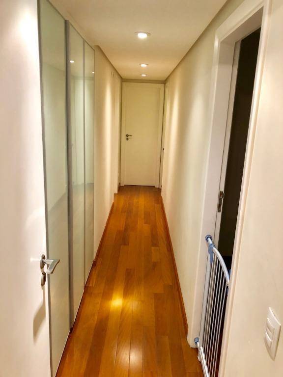 Apartamento à venda com 3 quartos, 233m² - Foto 9