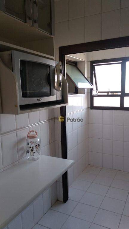 Apartamento para alugar com 3 quartos, 74m² - Foto 18