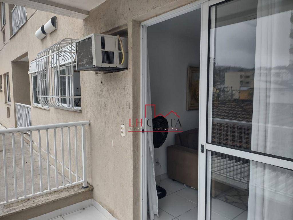 Apartamento à venda com 2 quartos, 65m² - Foto 8