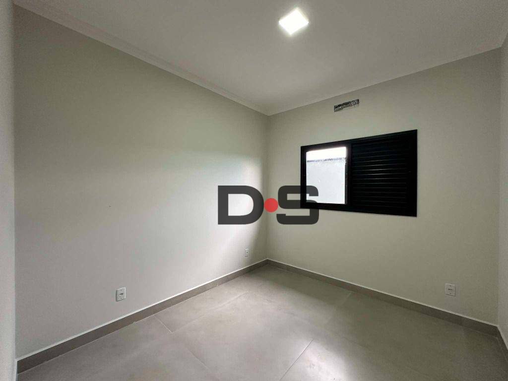 Casa à venda com 3 quartos, 180m² - Foto 8