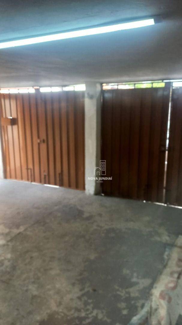 Casa para alugar com 3 quartos, 120m² - Foto 1