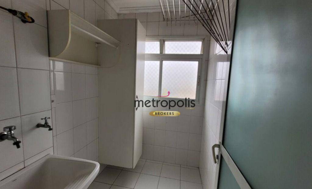 Apartamento para alugar com 2 quartos, 68m² - Foto 13