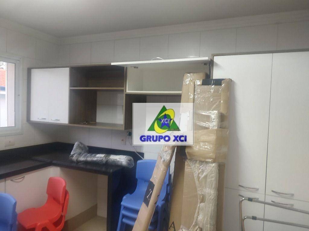 Casa para alugar com 4 quartos, 459m² - Foto 15