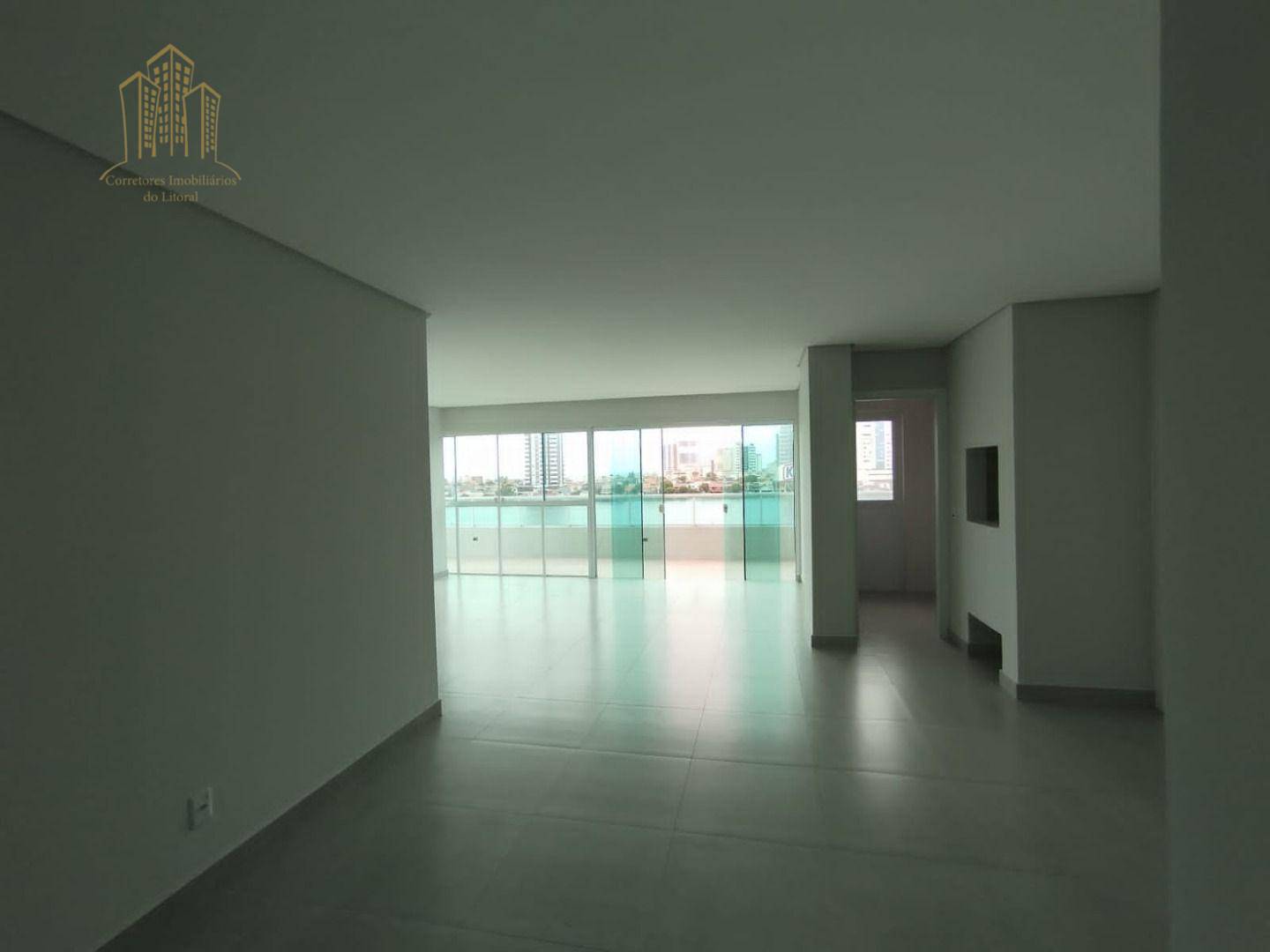 Apartamento à venda com 3 quartos, 102m² - Foto 2