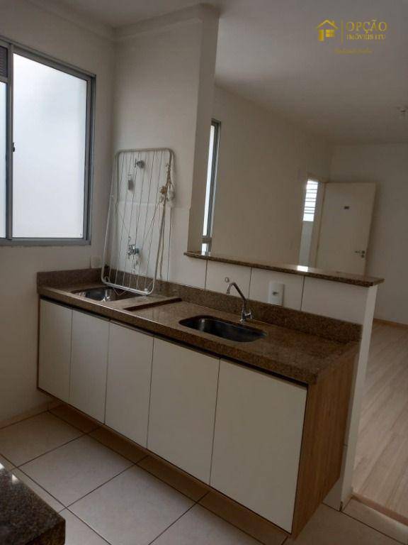 Apartamento à venda com 2 quartos, 44m² - Foto 2