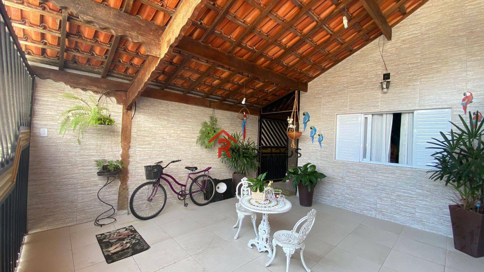 Casa à venda com 2 quartos, 80m² - Foto 4