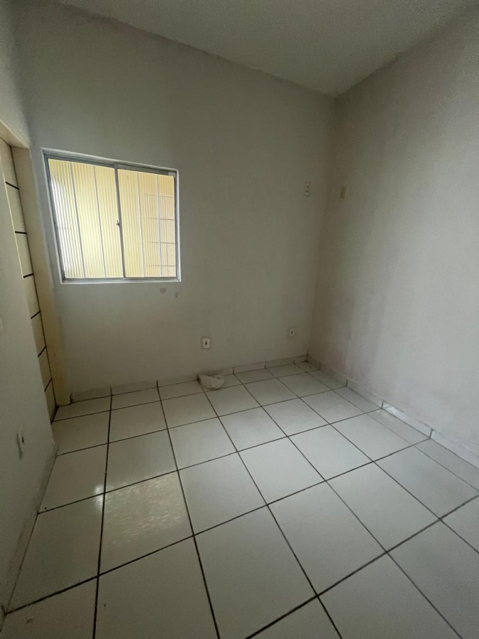 Casa para alugar com 4 quartos, 200m² - Foto 11