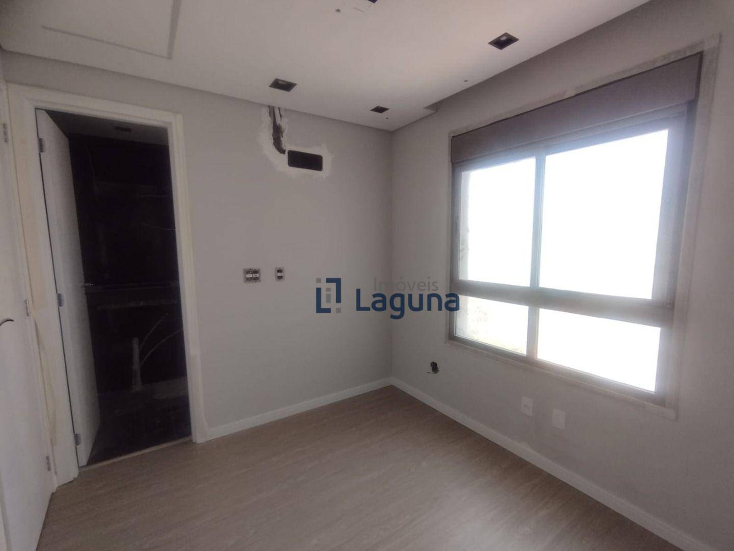 Apartamento à venda com 2 quartos, 68m² - Foto 5