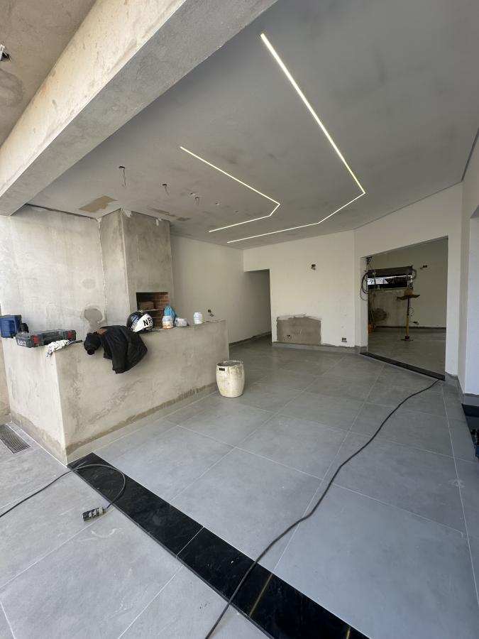 Casa à venda com 3 quartos, 225m² - Foto 18