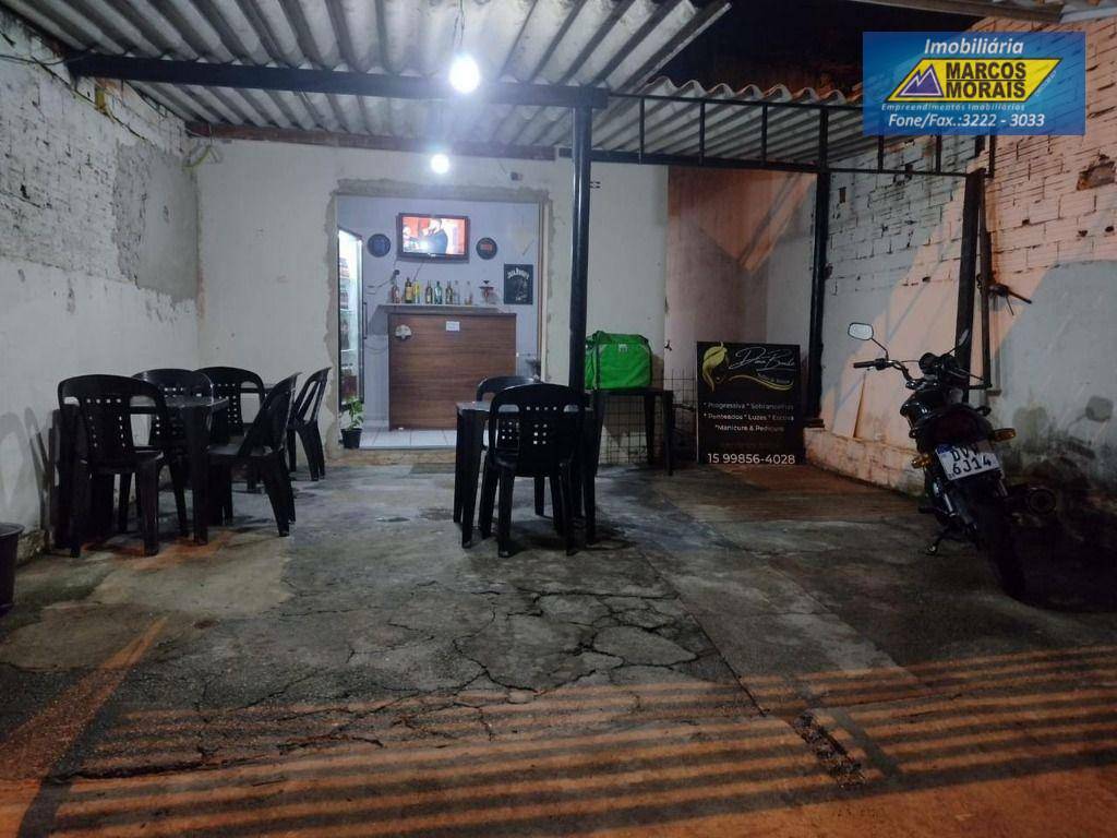 Casa à venda com 2 quartos, 130m² - Foto 1