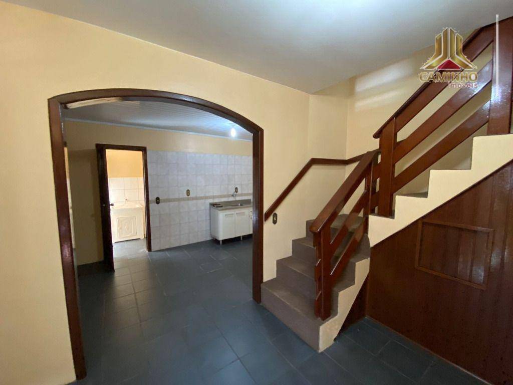 Casa à venda com 5 quartos, 300m² - Foto 13