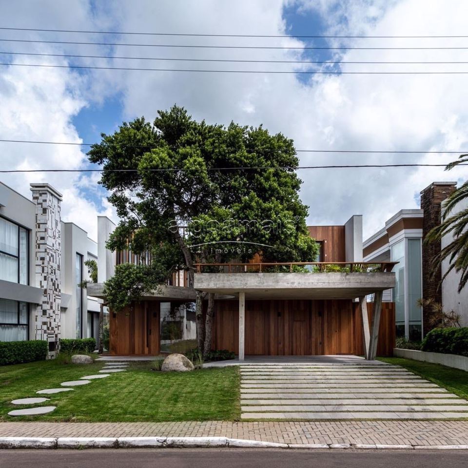 Casa de Condomínio à venda com 4 quartos, 350m² - Foto 2