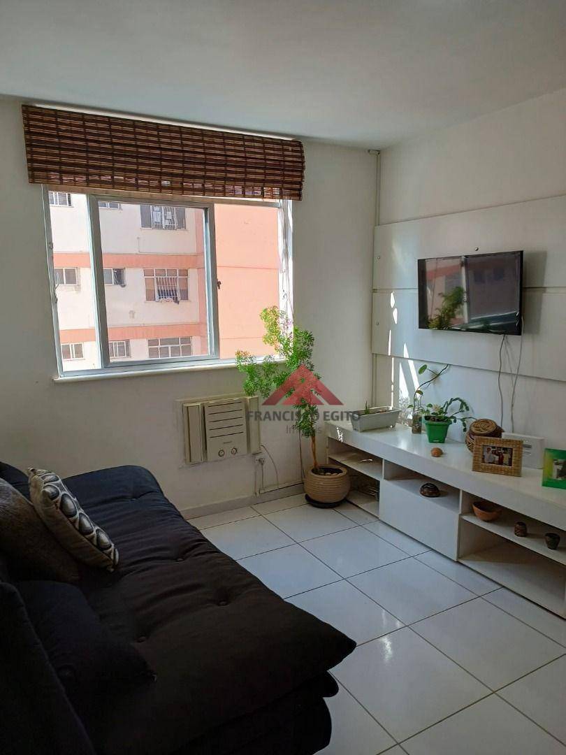 Apartamento à venda com 2 quartos, 50m² - Foto 18