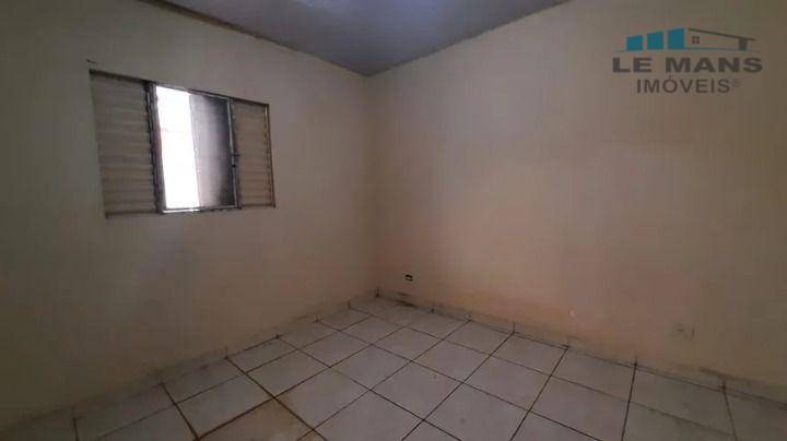 Casa à venda com 4 quartos, 196m² - Foto 13