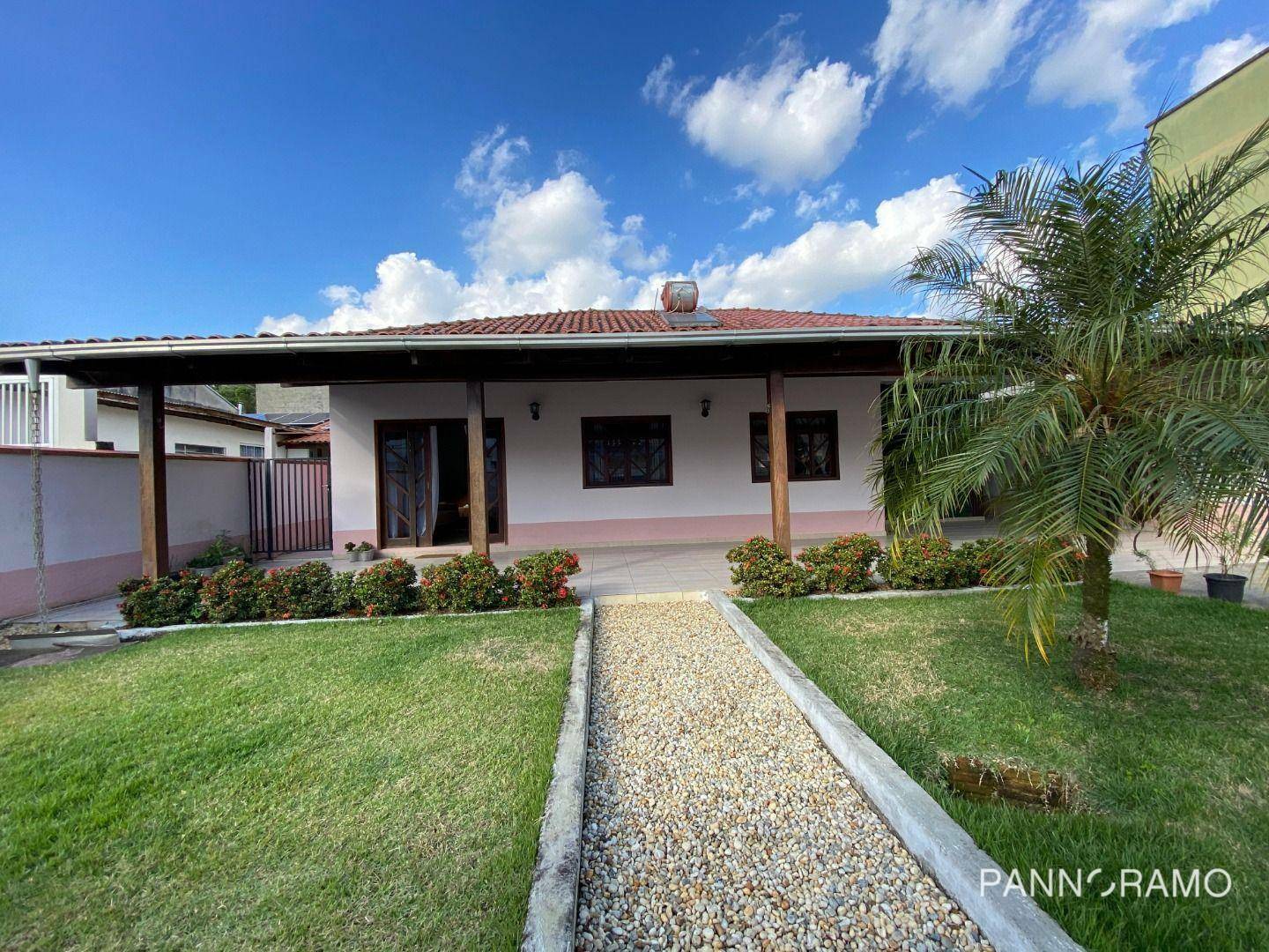 Casa, 4 quartos, 250 m² - Foto 1