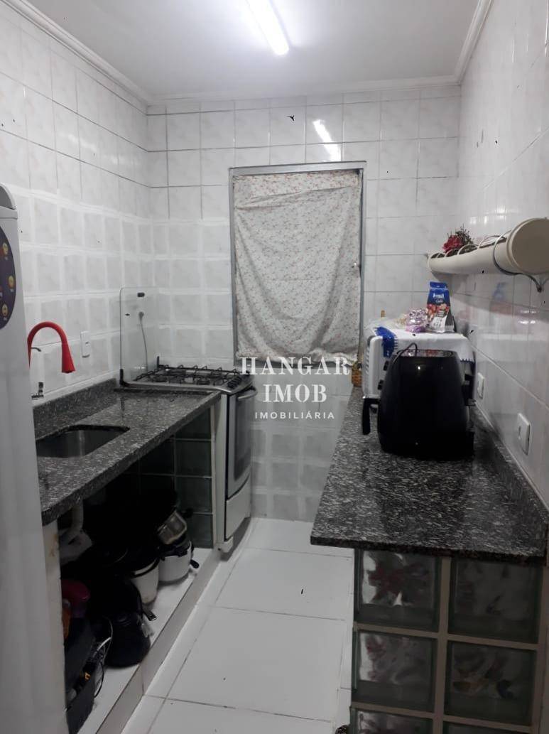 Apartamento à venda com 2 quartos, 48m² - Foto 4