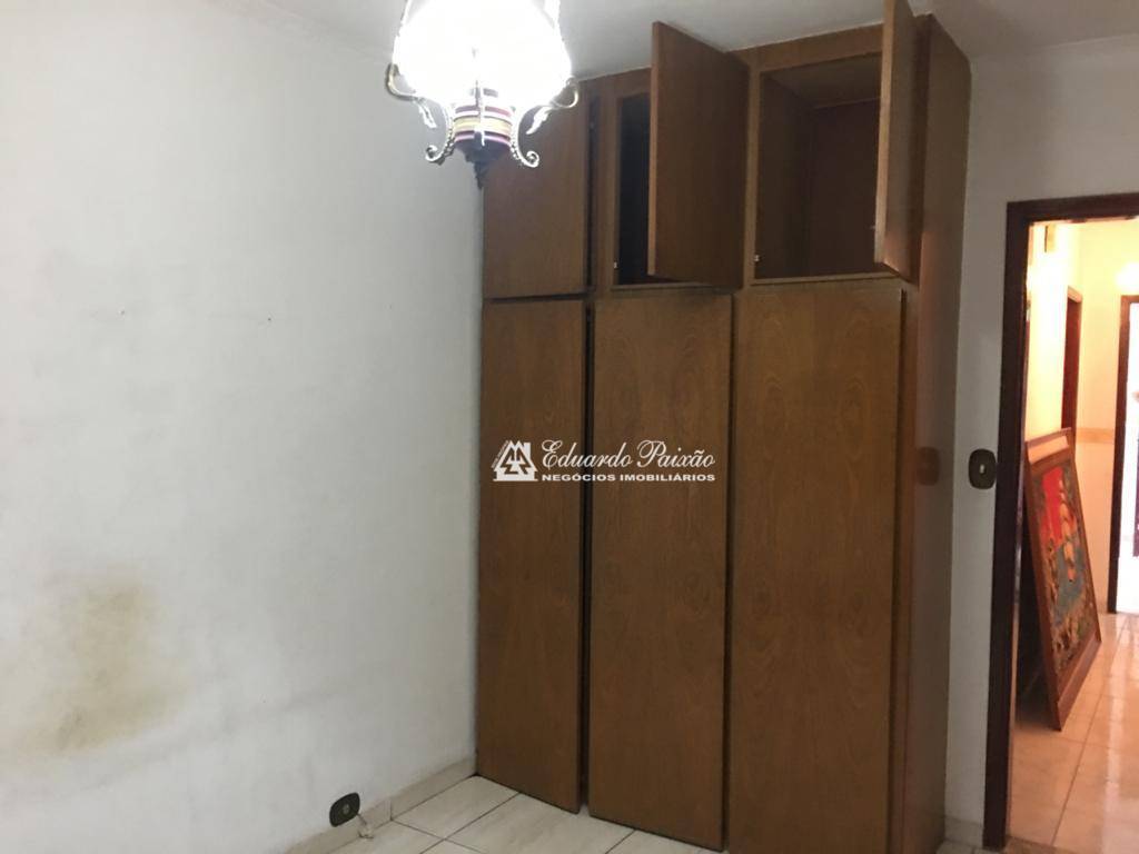 Casa à venda com 3 quartos, 338m² - Foto 22