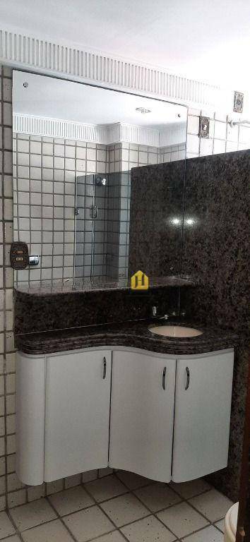 Apartamento à venda com 3 quartos, 155m² - Foto 4