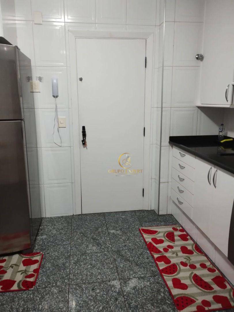 Apartamento à venda com 3 quartos, 134m² - Foto 6