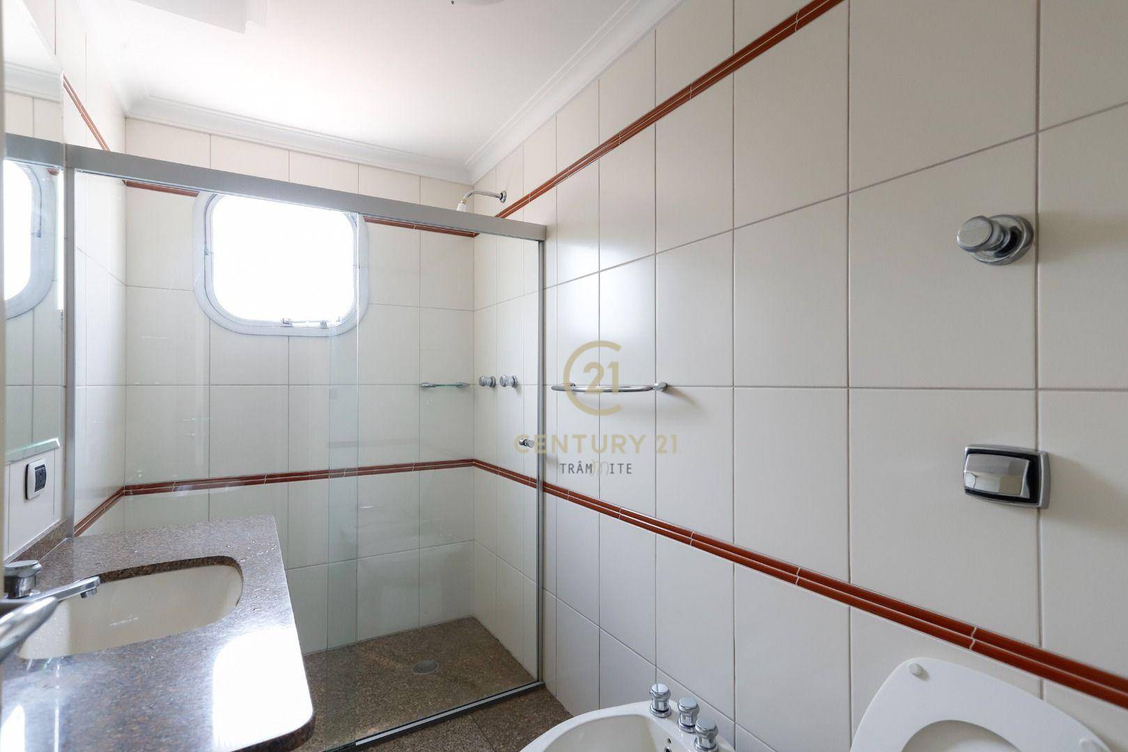 Apartamento para alugar com 4 quartos, 312m² - Foto 13