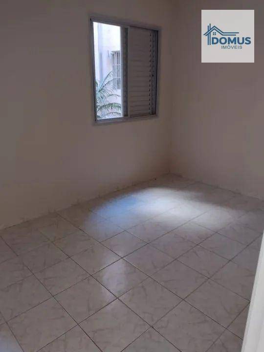 Apartamento à venda com 3 quartos, 76m² - Foto 4