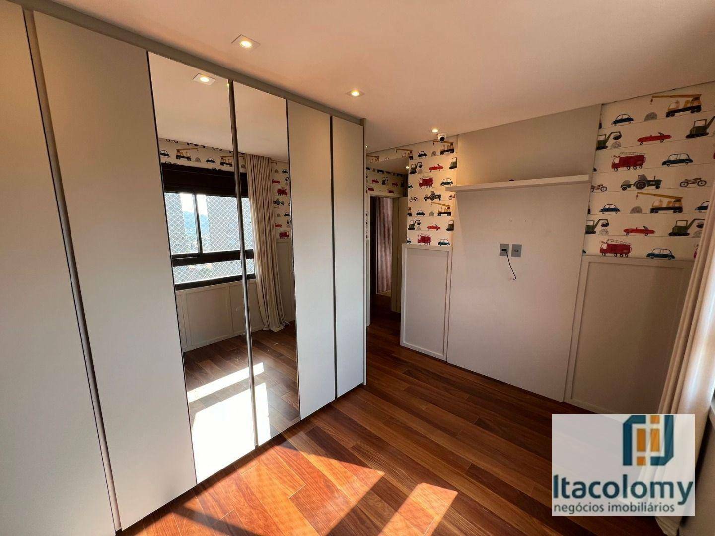 Apartamento para alugar com 3 quartos, 285m² - Foto 17