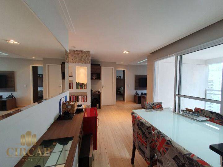 Apartamento à venda com 2 quartos, 67m² - Foto 1