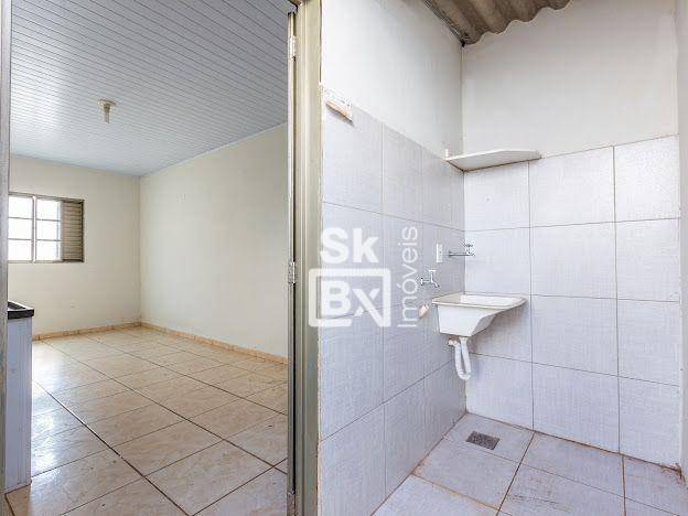 Casa à venda com 2 quartos, 60m² - Foto 9